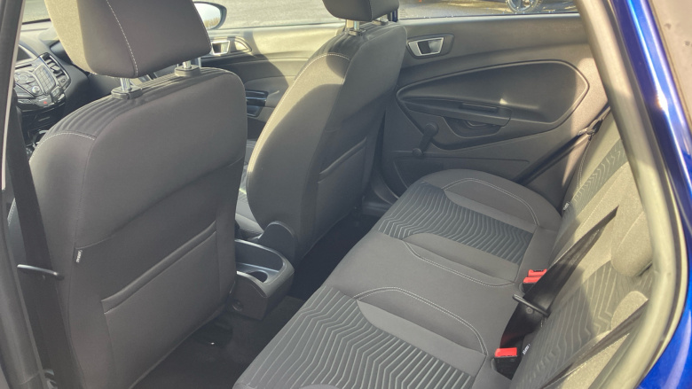 Ford Fiesta 1.25 82 Zetec 5dr Petrol Hatchback